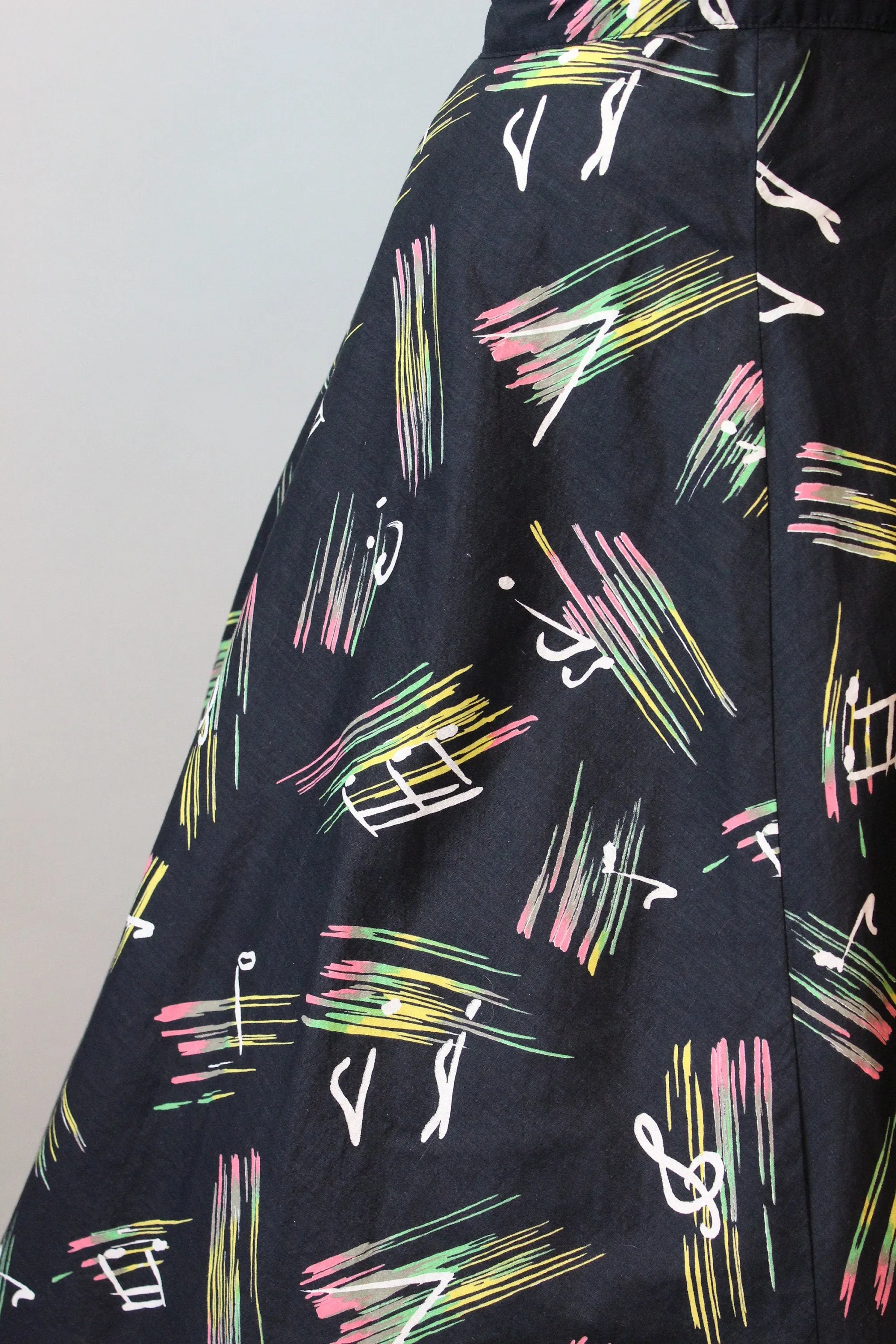1950s MUSIC NOTES novelty print skirt small | new fall