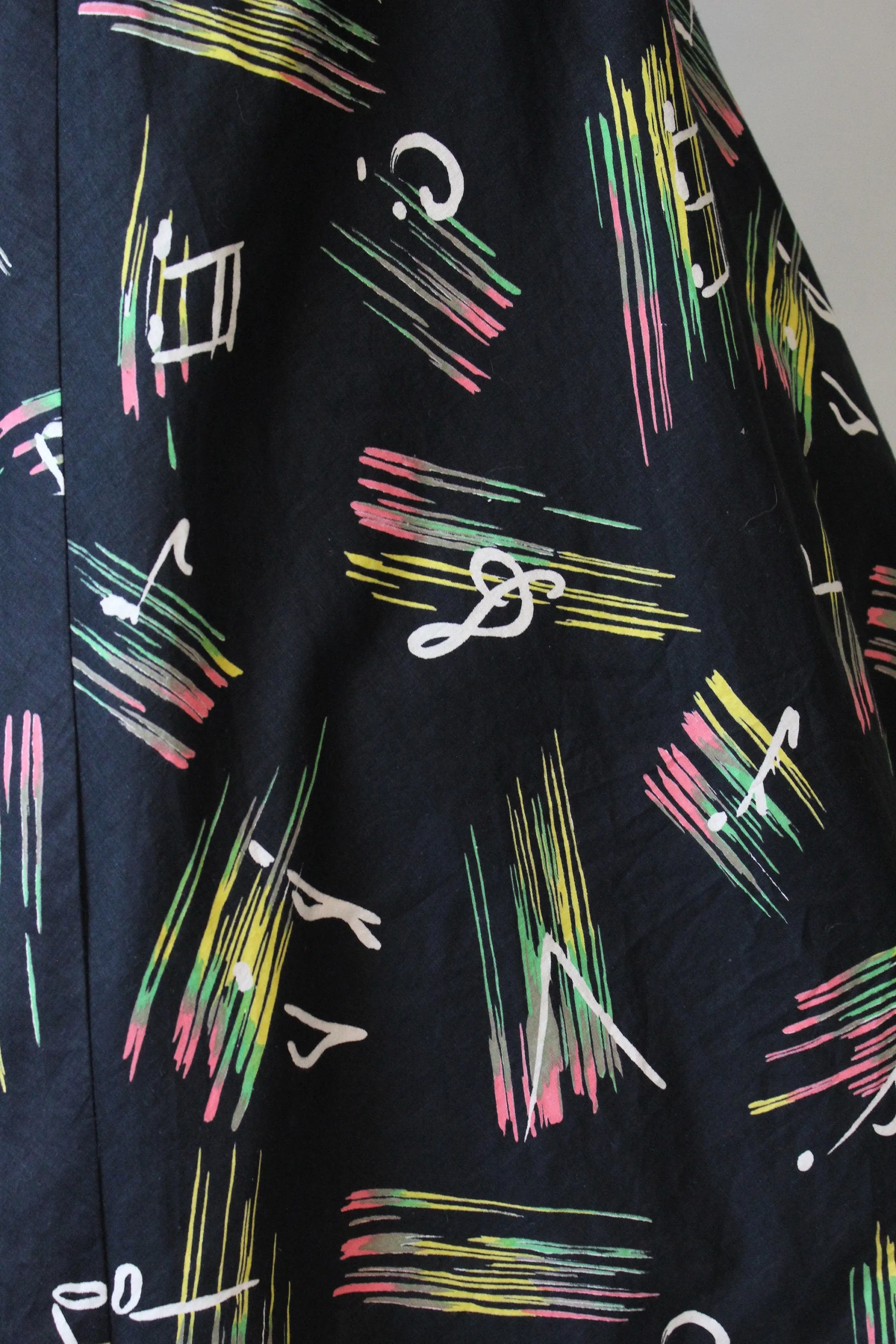 1950s MUSIC NOTES novelty print skirt small | new fall