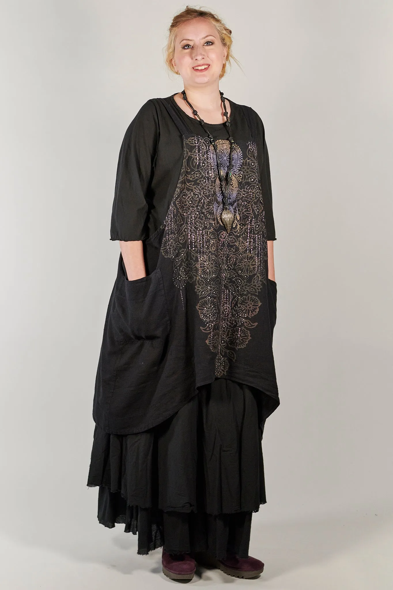 6202 Juniper Apron Jumper Black Sweet Dream Print-P