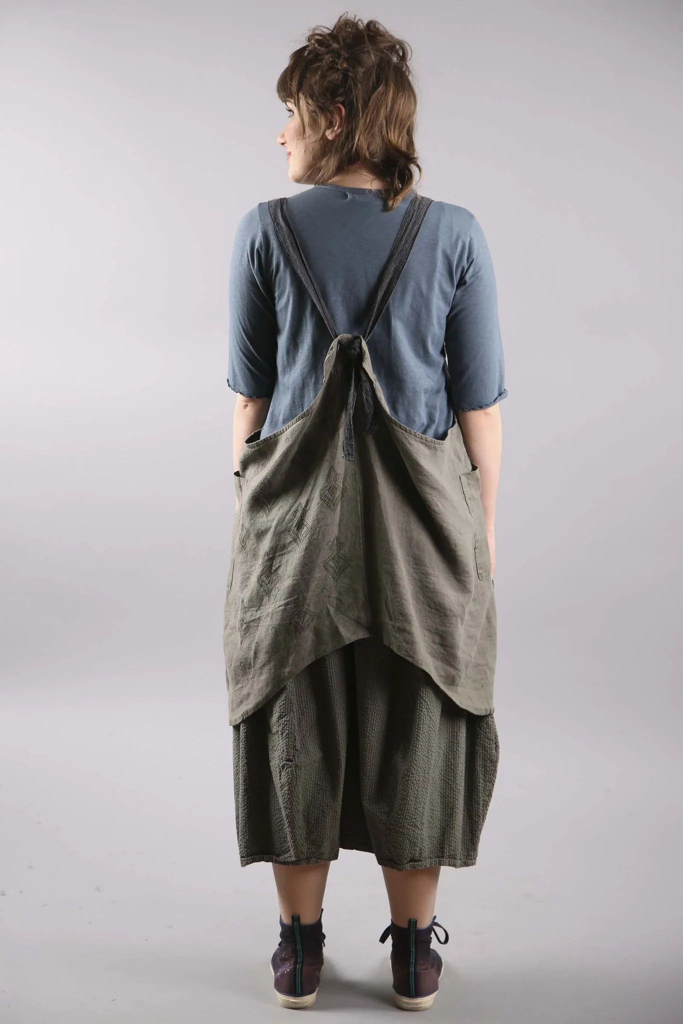 6202A Linen Stockholm Midlayer Illite Printed