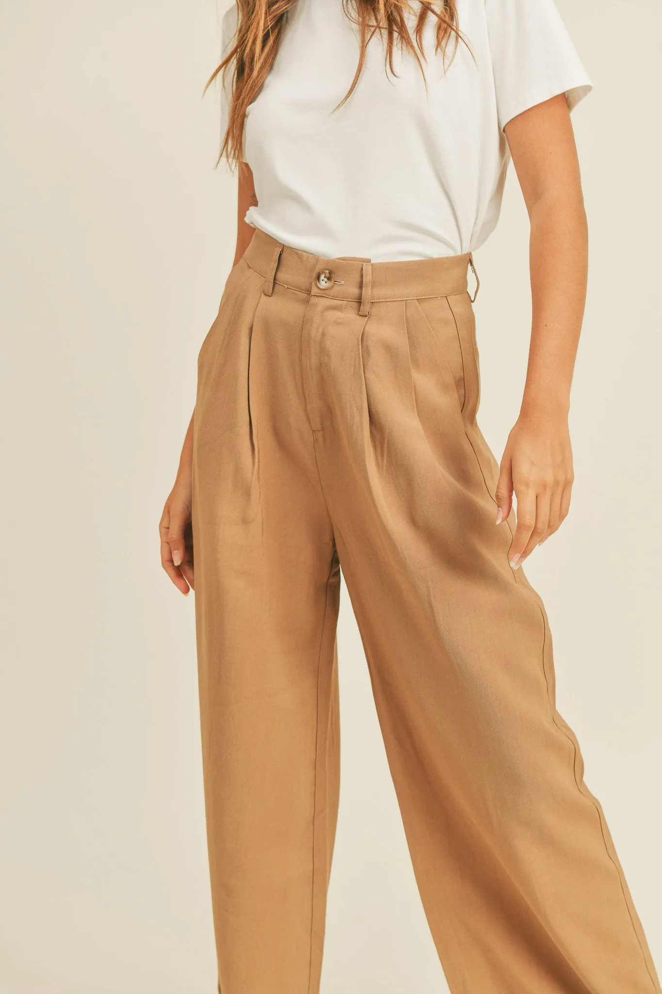 Arid Trousers in Camel