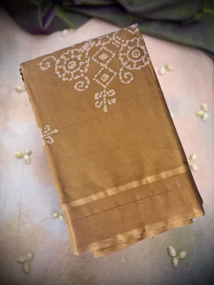 Brushed in Gold | Bandhani