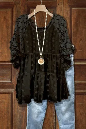 Chiffon blouse with ruffled sleeves and fashionable lace trim