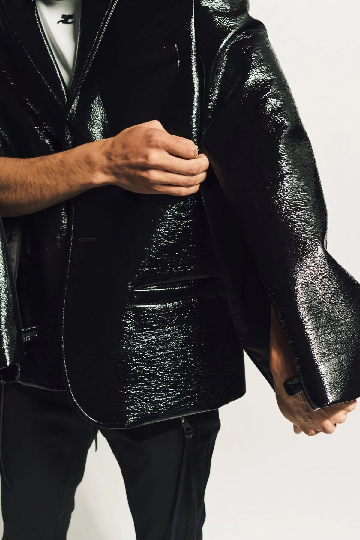 COURRÈGES | ZIPPED SLEEVES VINYL TAILORED JACKET