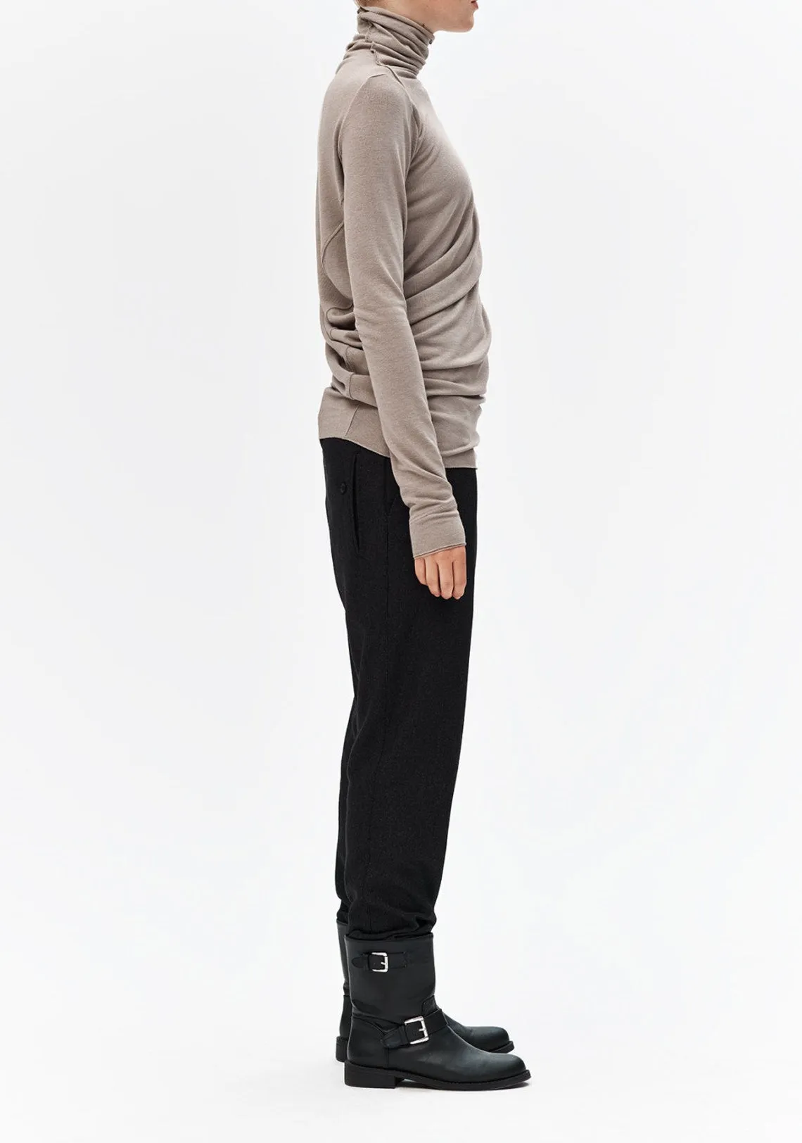DRAPED TURTLENECK TOP
