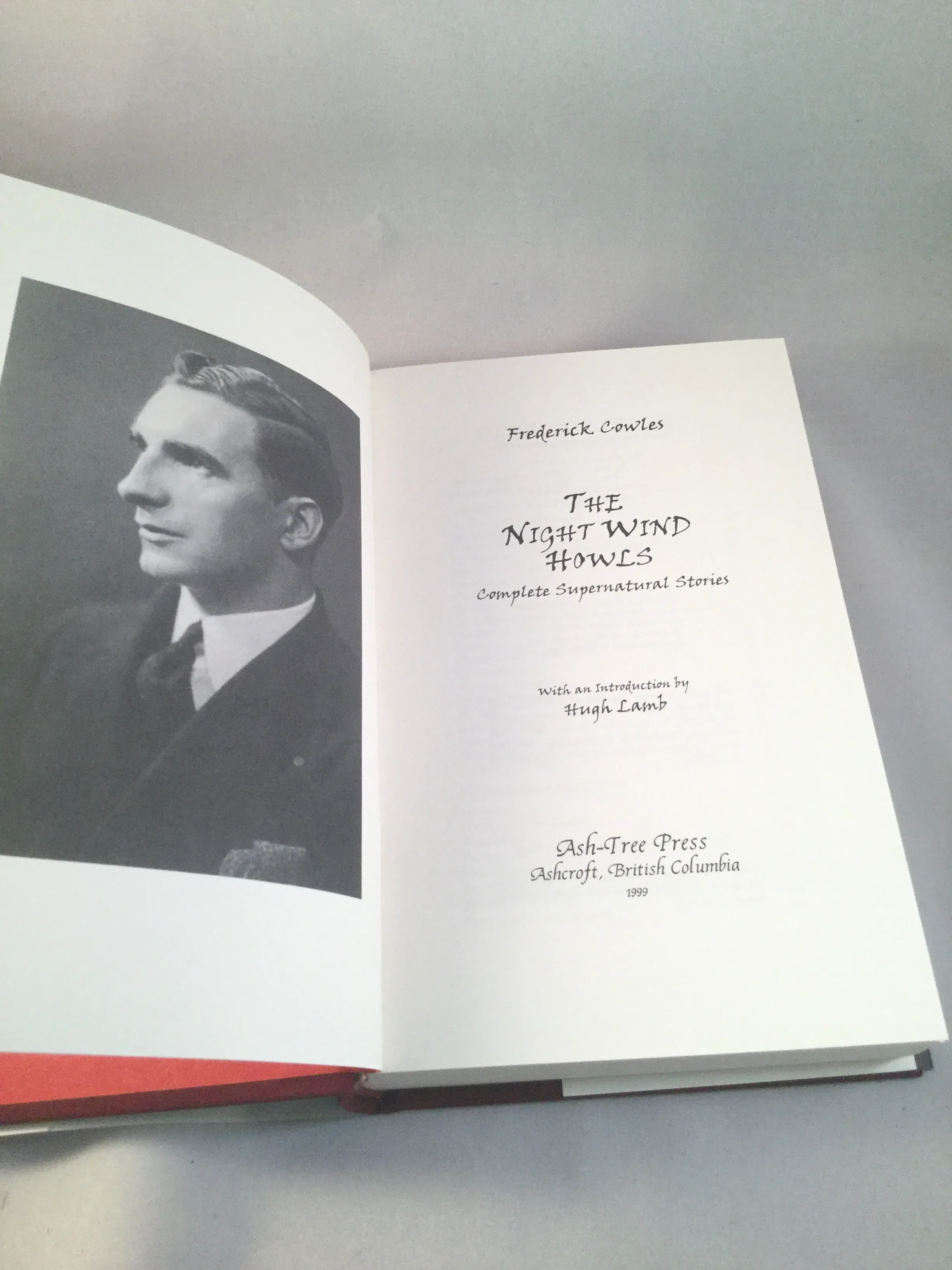 Frederick Cowles - The Night Wind Howls, Ash-Tree Press 1999.