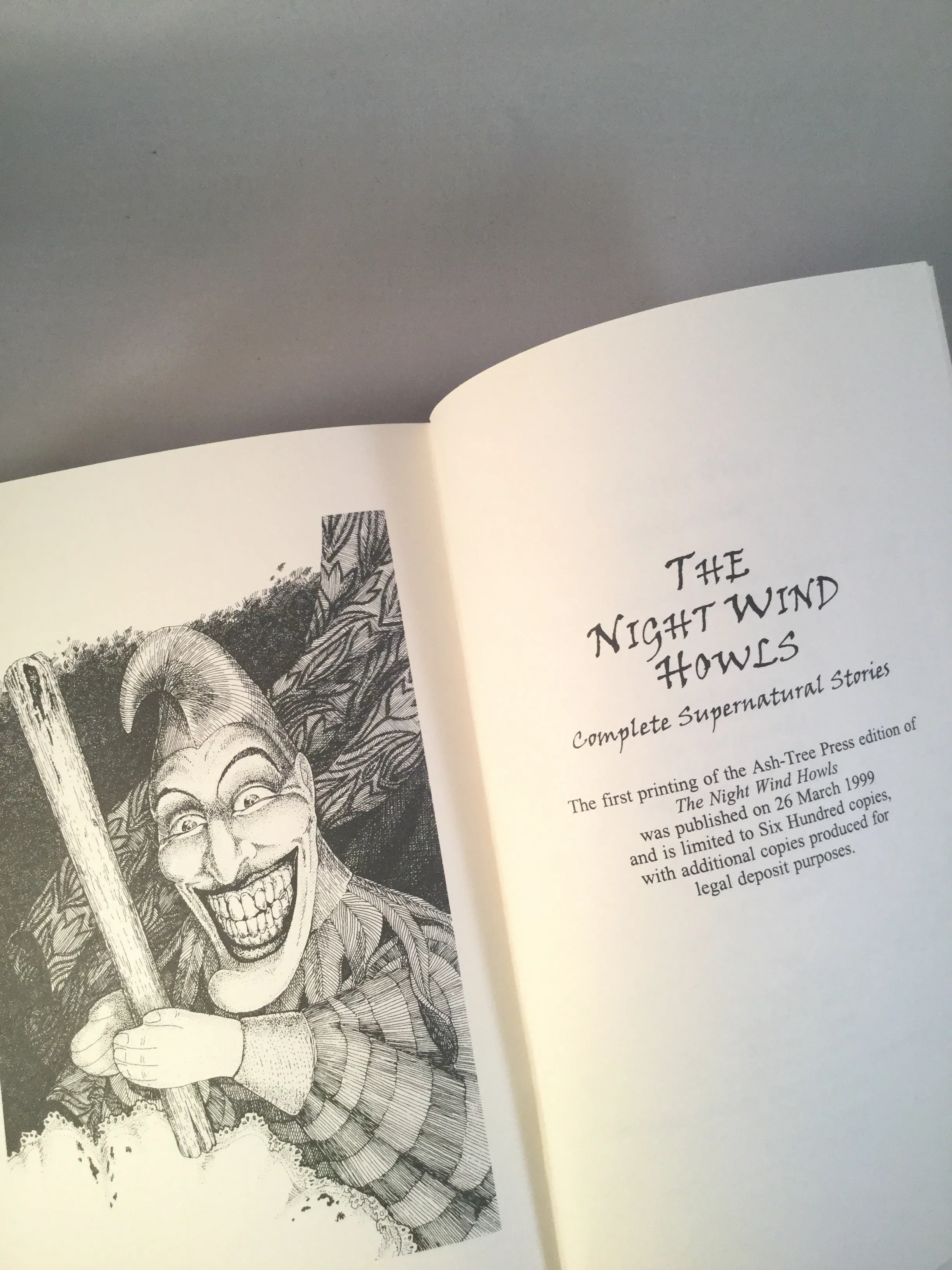 Frederick Cowles - The Night Wind Howls, Ash-Tree Press 1999.