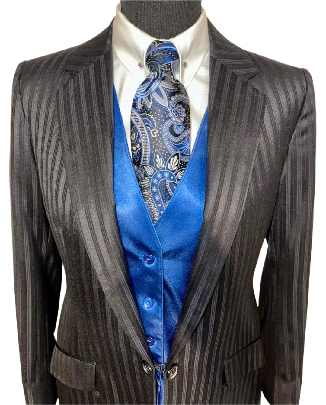 Frierson's, Ladies Day Suit