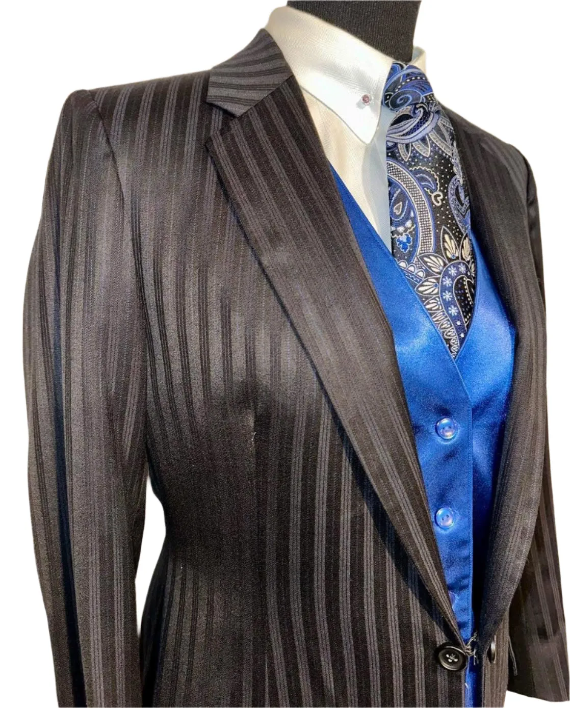 Frierson's, Ladies Day Suit