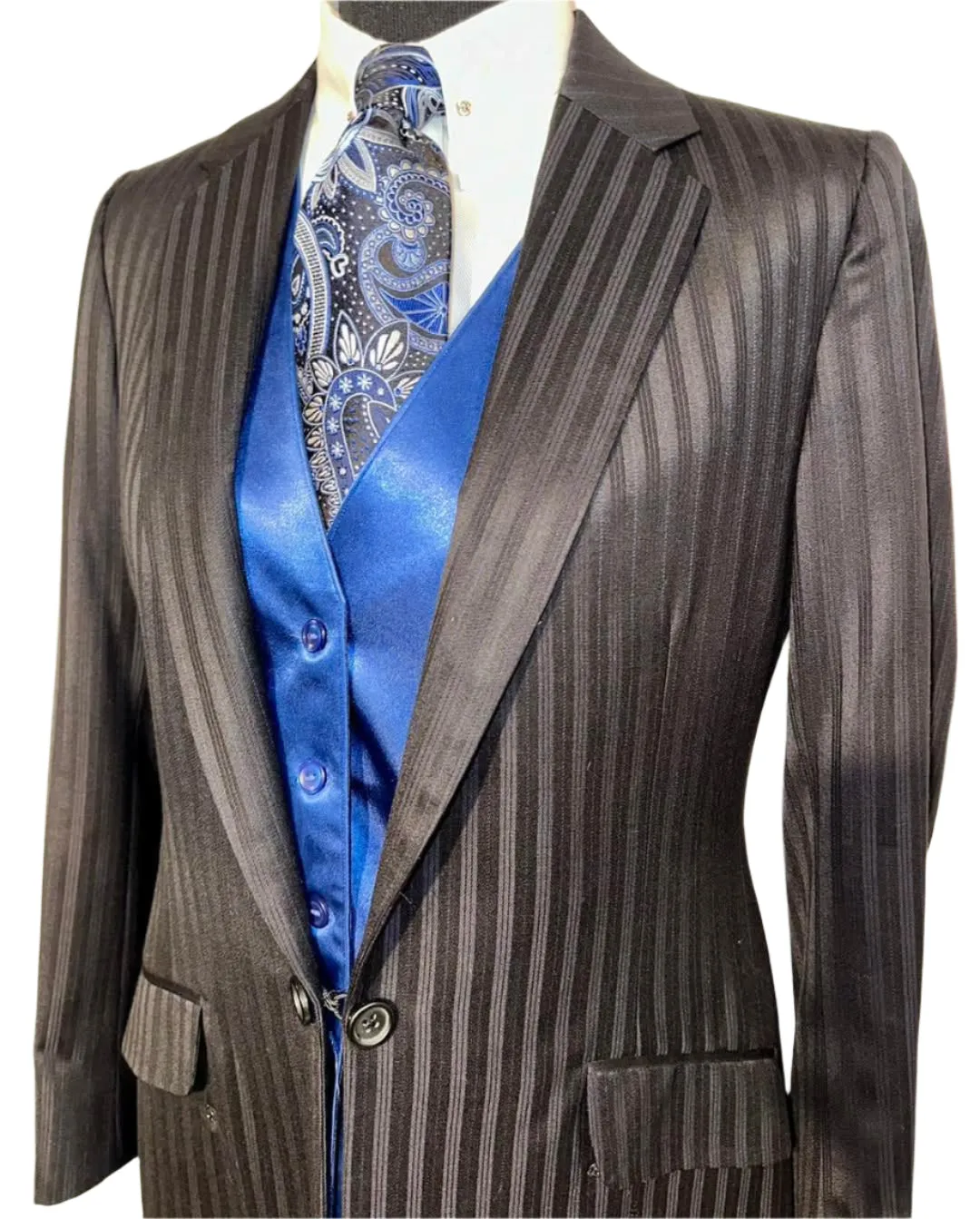 Frierson's, Ladies Day Suit