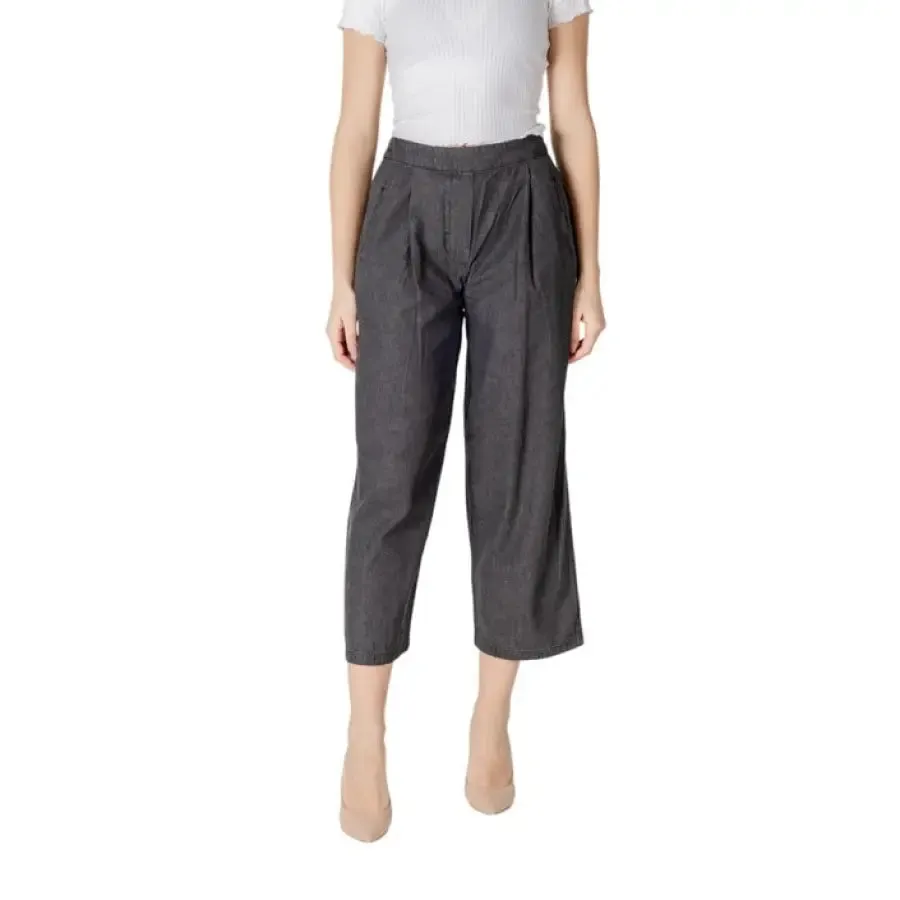 Gray Cropped Pleated Pants