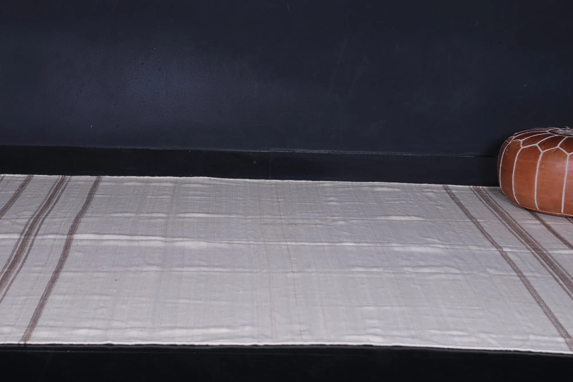 Handwoven Moroccan Rug - 6.2 FT X 10.3 FT | Timeless Elegance