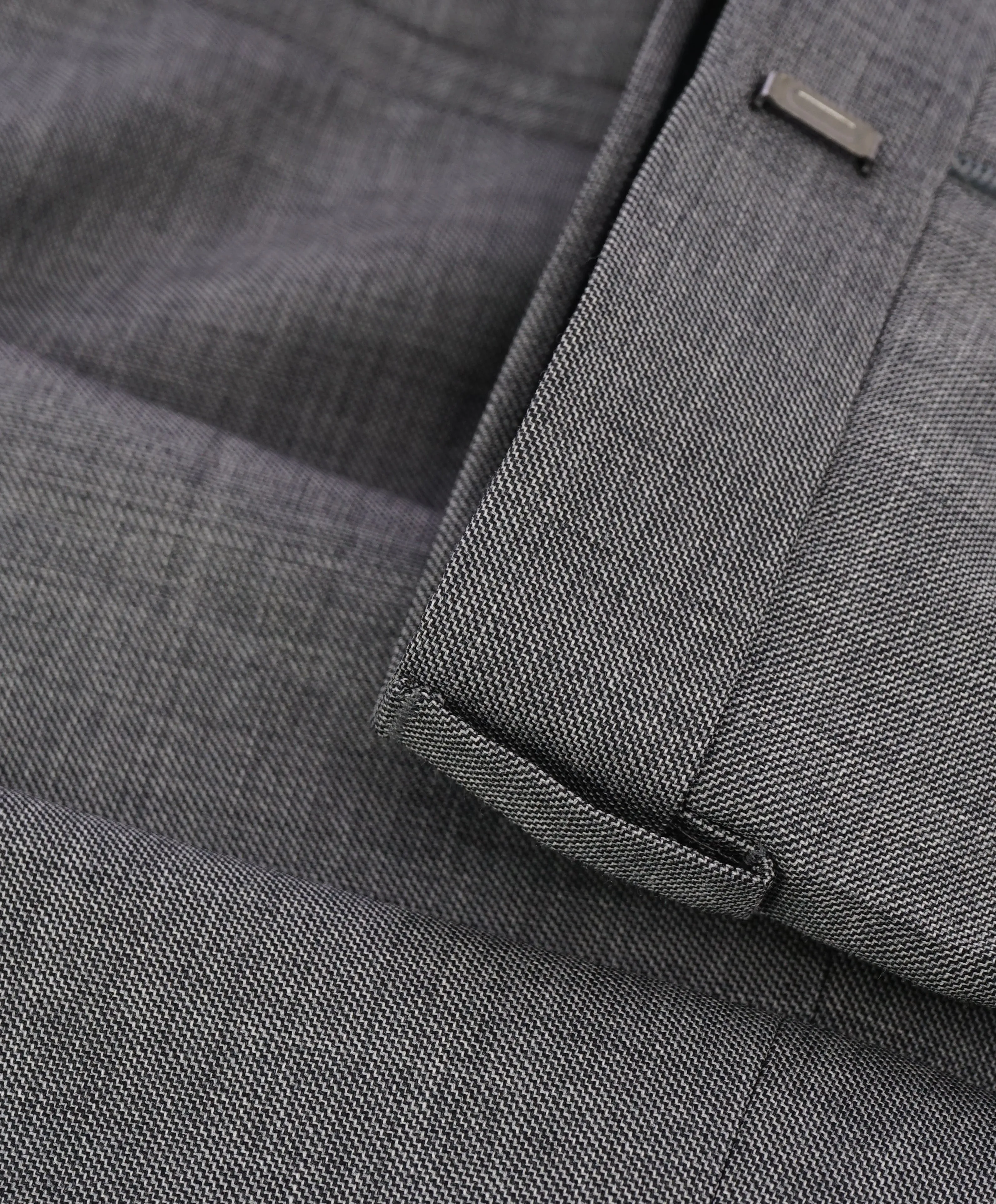 HUGO BOSS - Gray Melange "Astian/Hets" Slim Flat Front Dress Pants - 32W