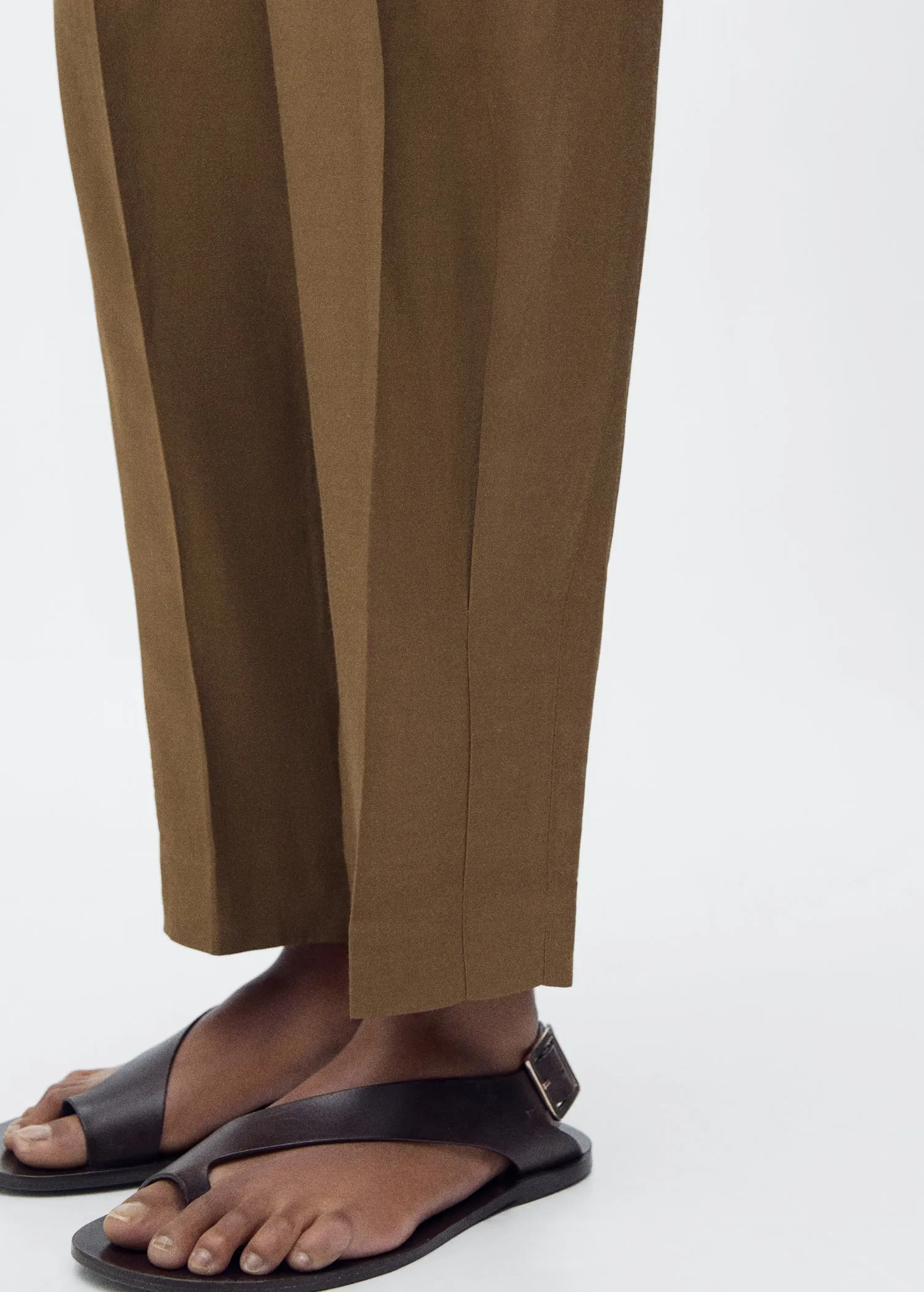 Linen-blend pleated trousers