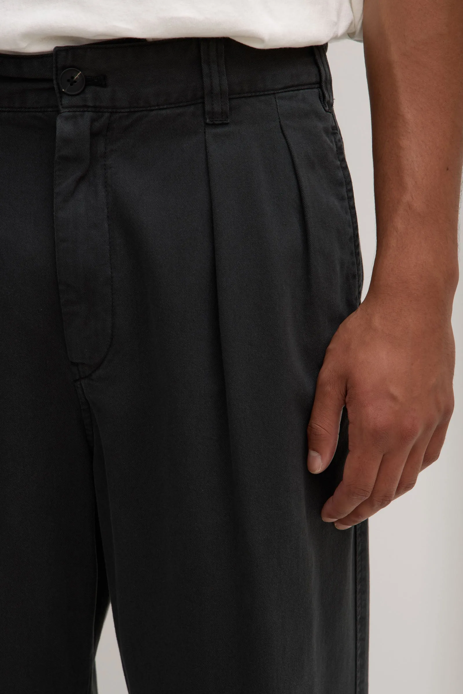 Miles Pleated Chino
