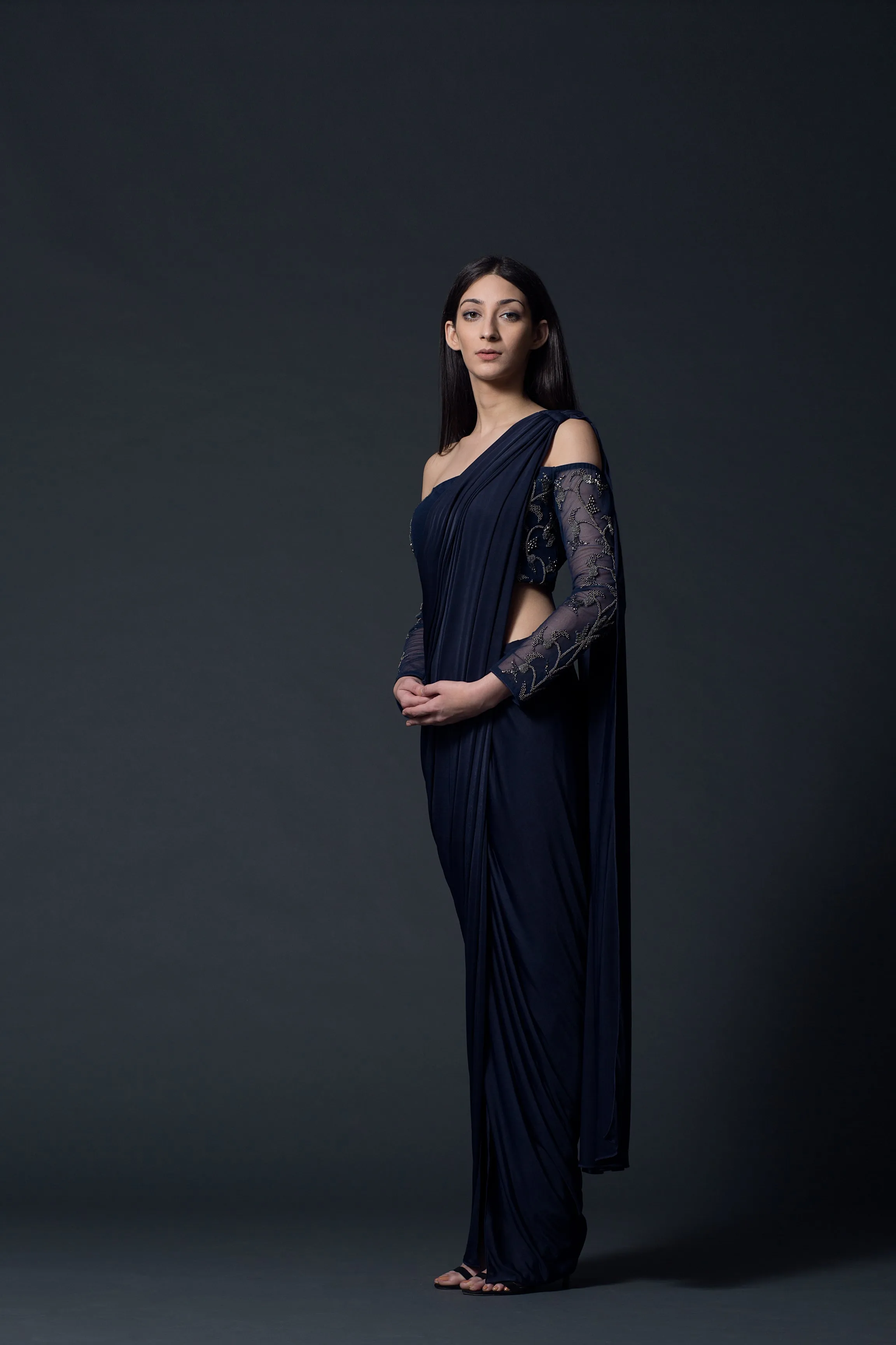 NAVY SARI DRAPE