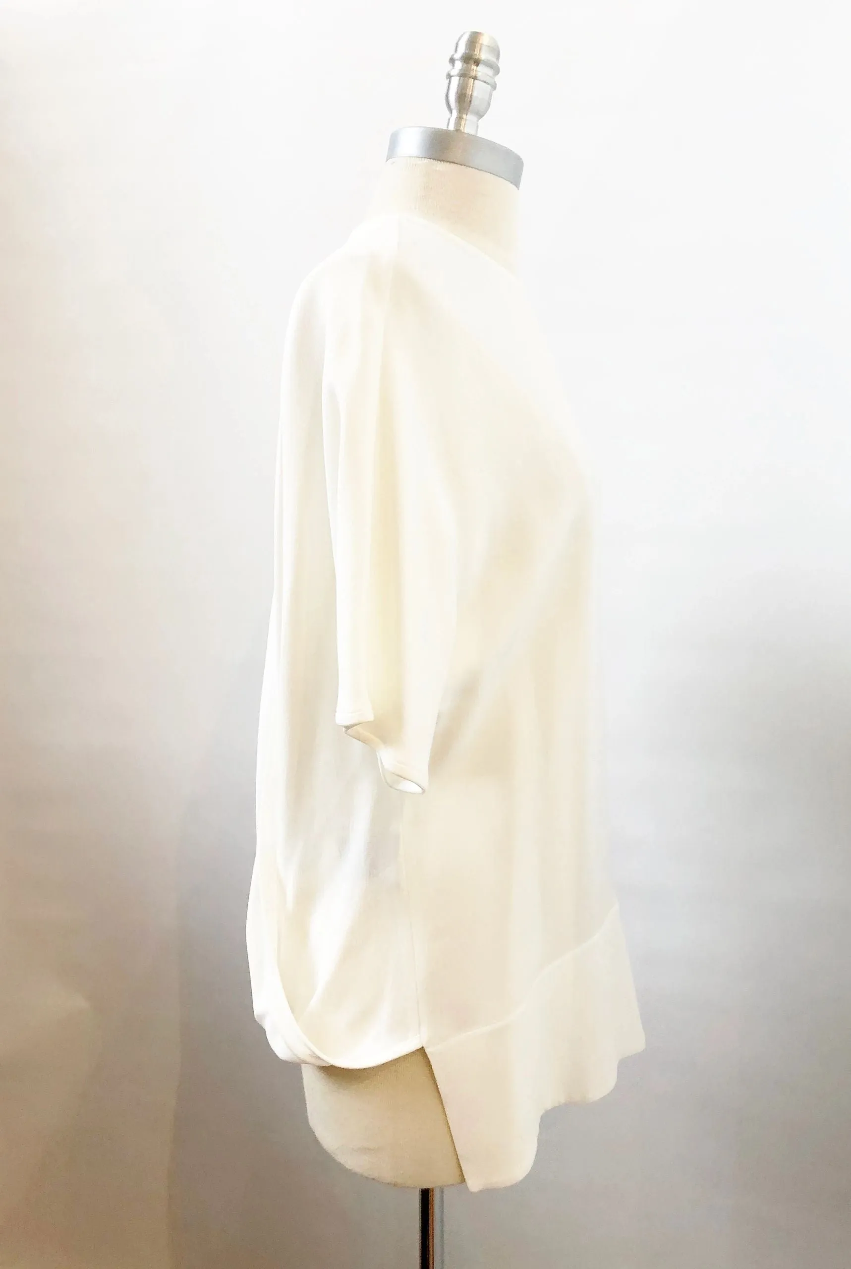 NEW Derek Lam Draped Blouse Size 40 It (S / 4 Us)