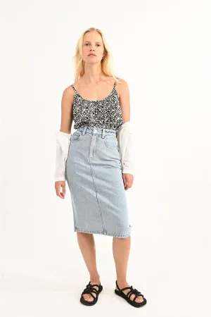 PENCIL WASHED DENIM SKIRT