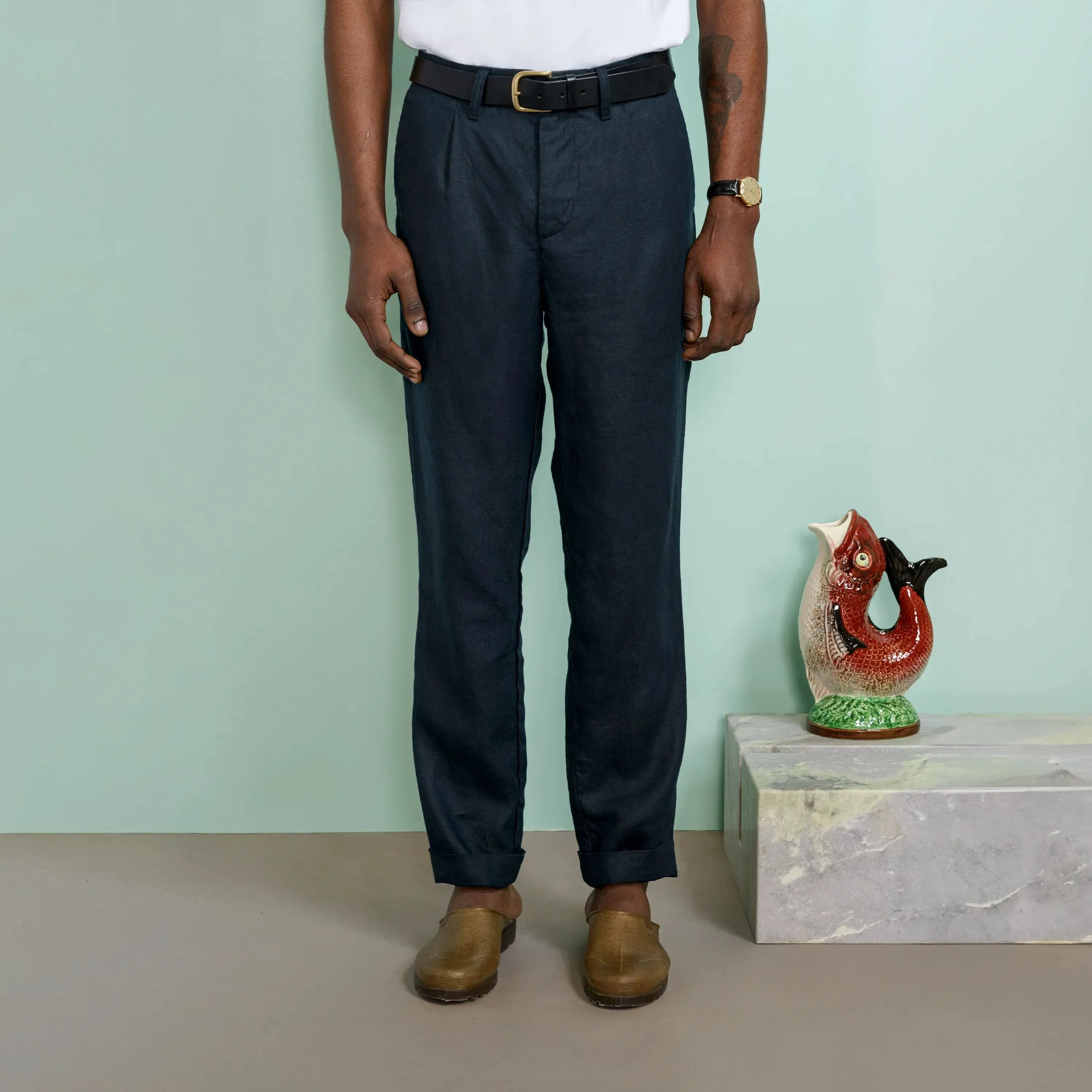 PLEATED LINEN TROUSERS