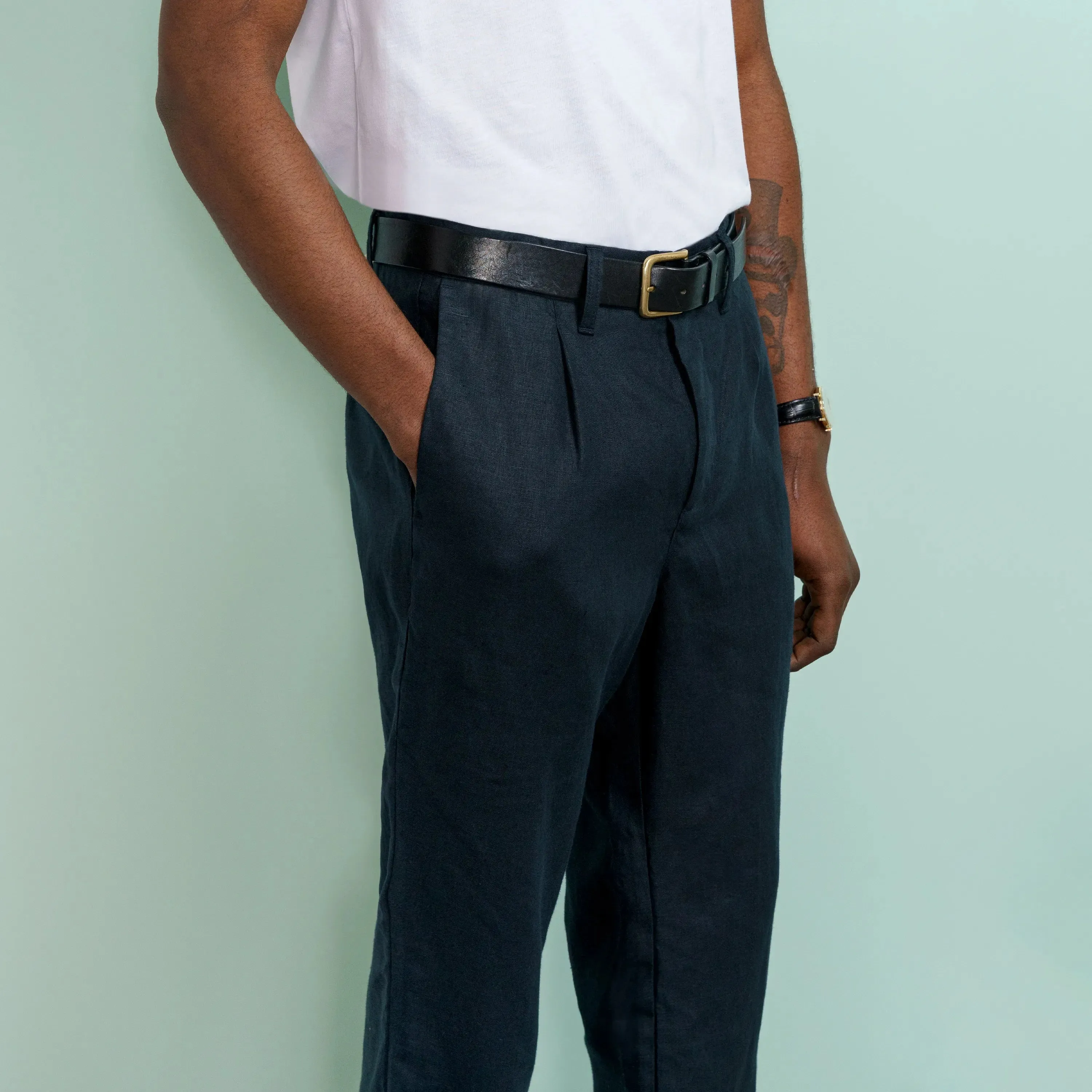 PLEATED LINEN TROUSERS