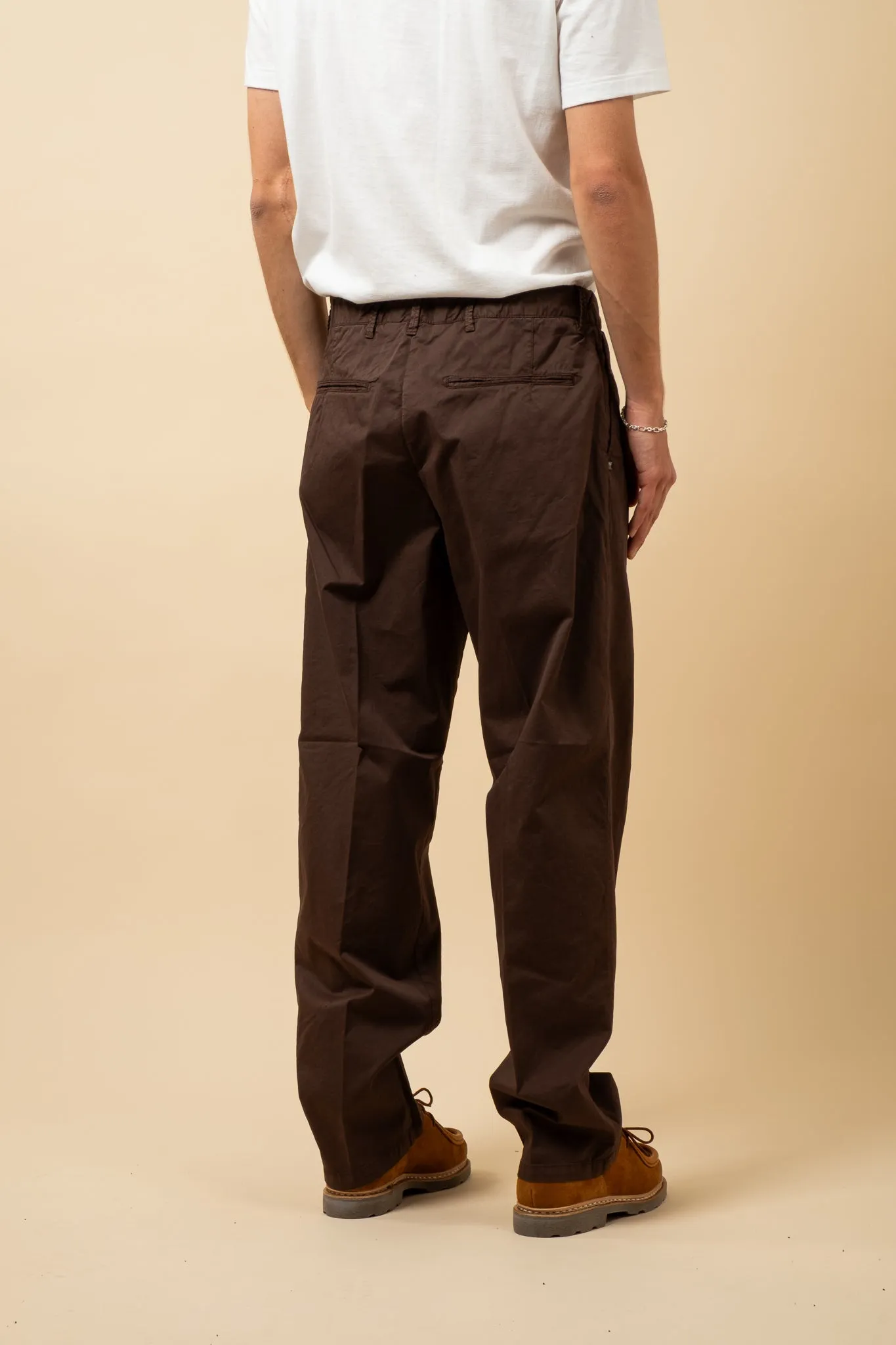 Pleated Twill Chino - Café