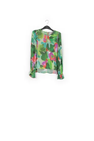 Ruffled collar shirt