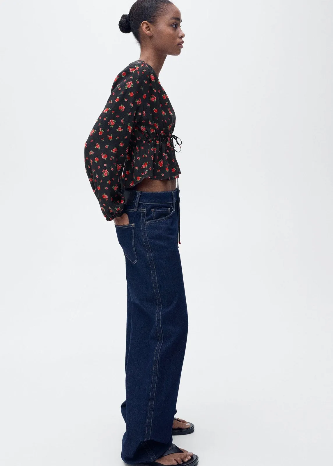 Ruffled floral blouse - Black