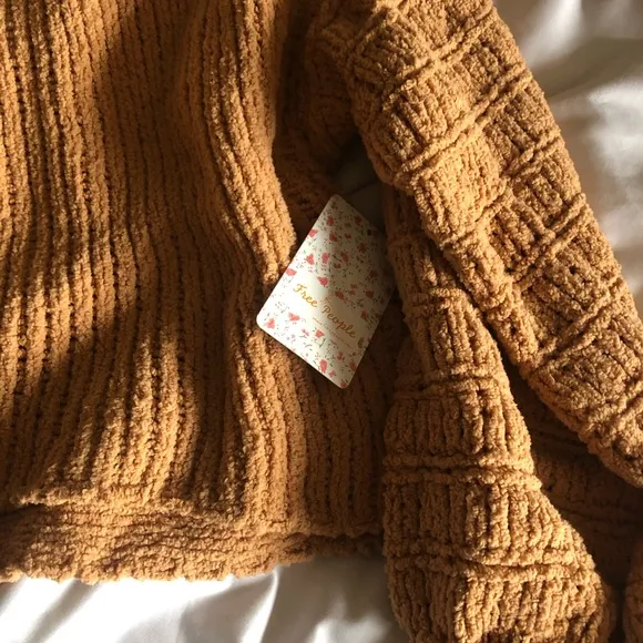 SALE Free People Be Yours Pullover Sweater