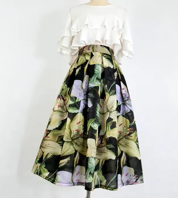 simple printed high-waisted skirts