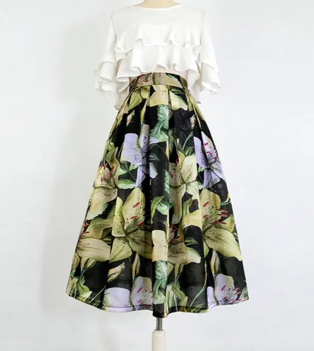 simple printed high-waisted skirts