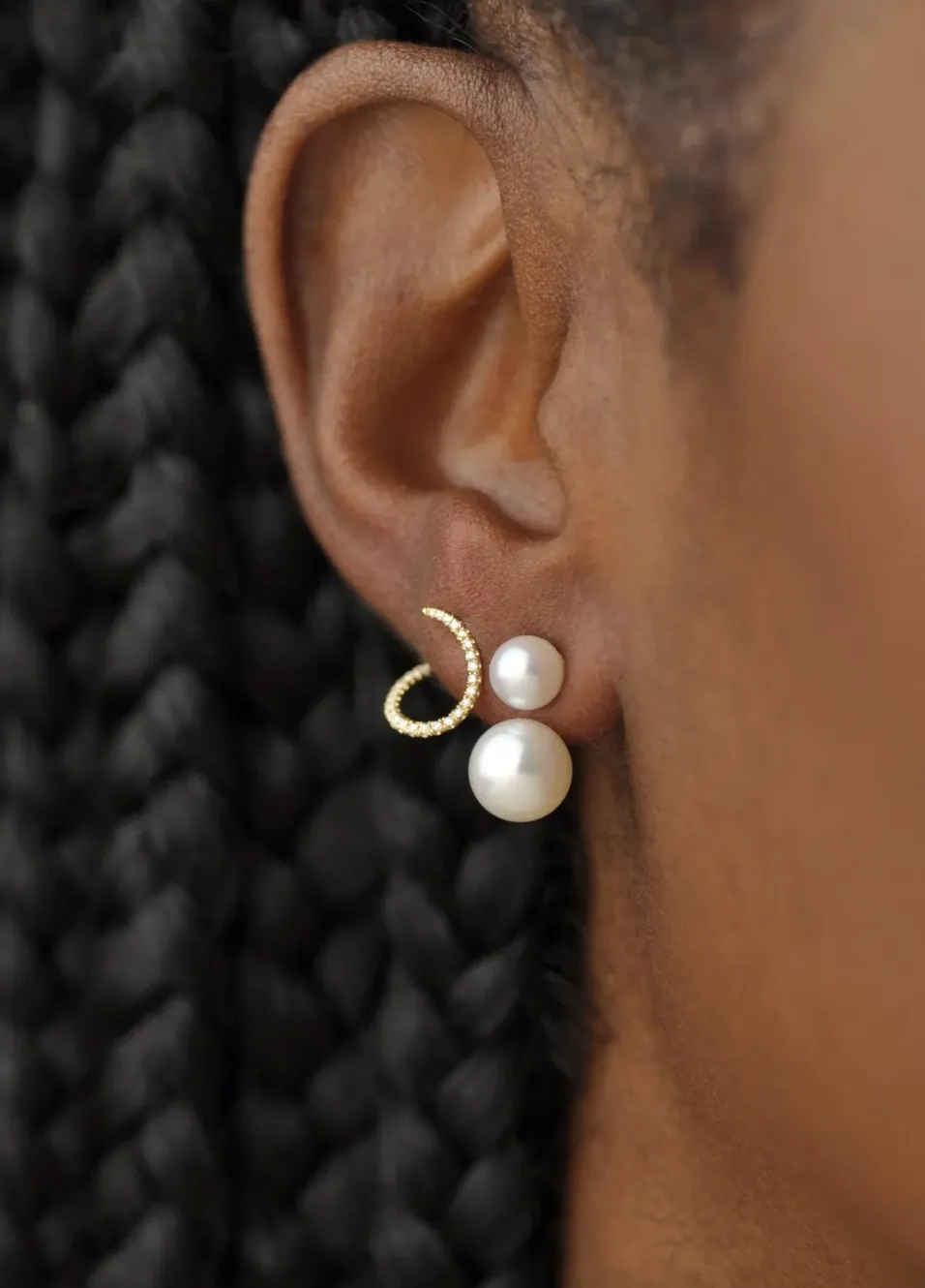 Single Pearl Ear Jacket