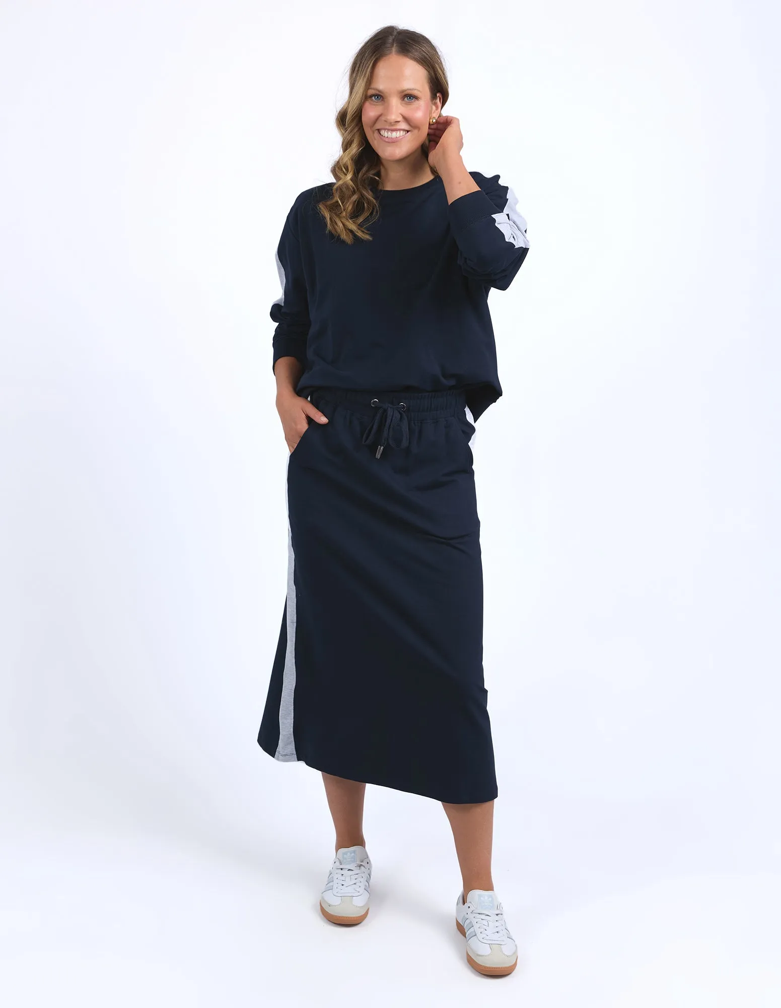 SLOANE FLEECE SKIRT || NAVY