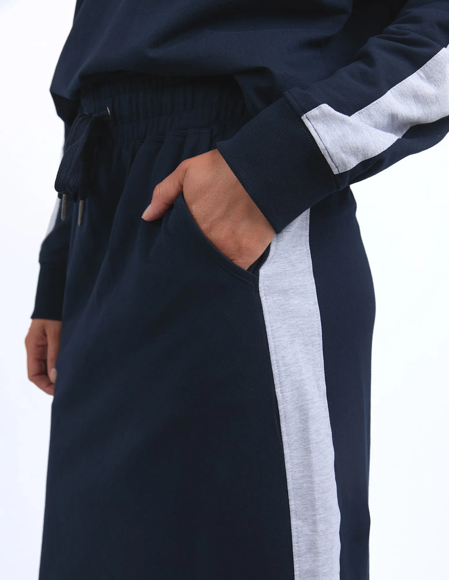 SLOANE FLEECE SKIRT || NAVY