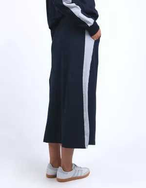 SLOANE FLEECE SKIRT || NAVY