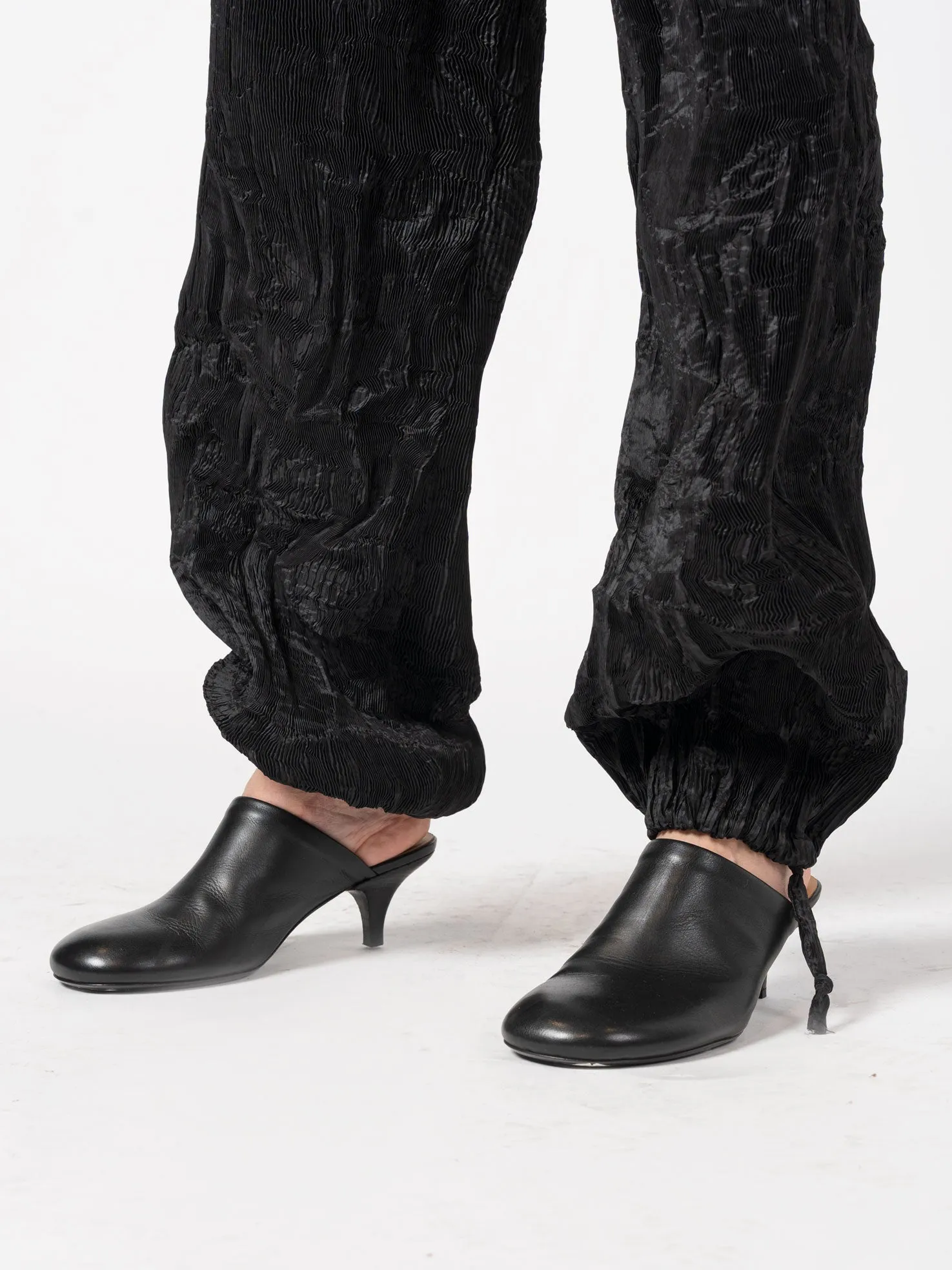Textured Pleated Trousers