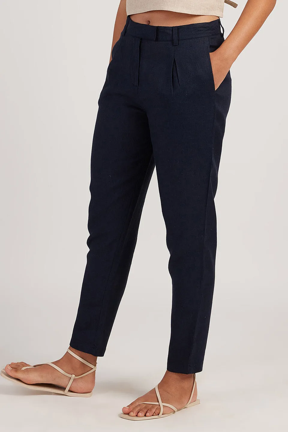 The Linen Pleated Trousers