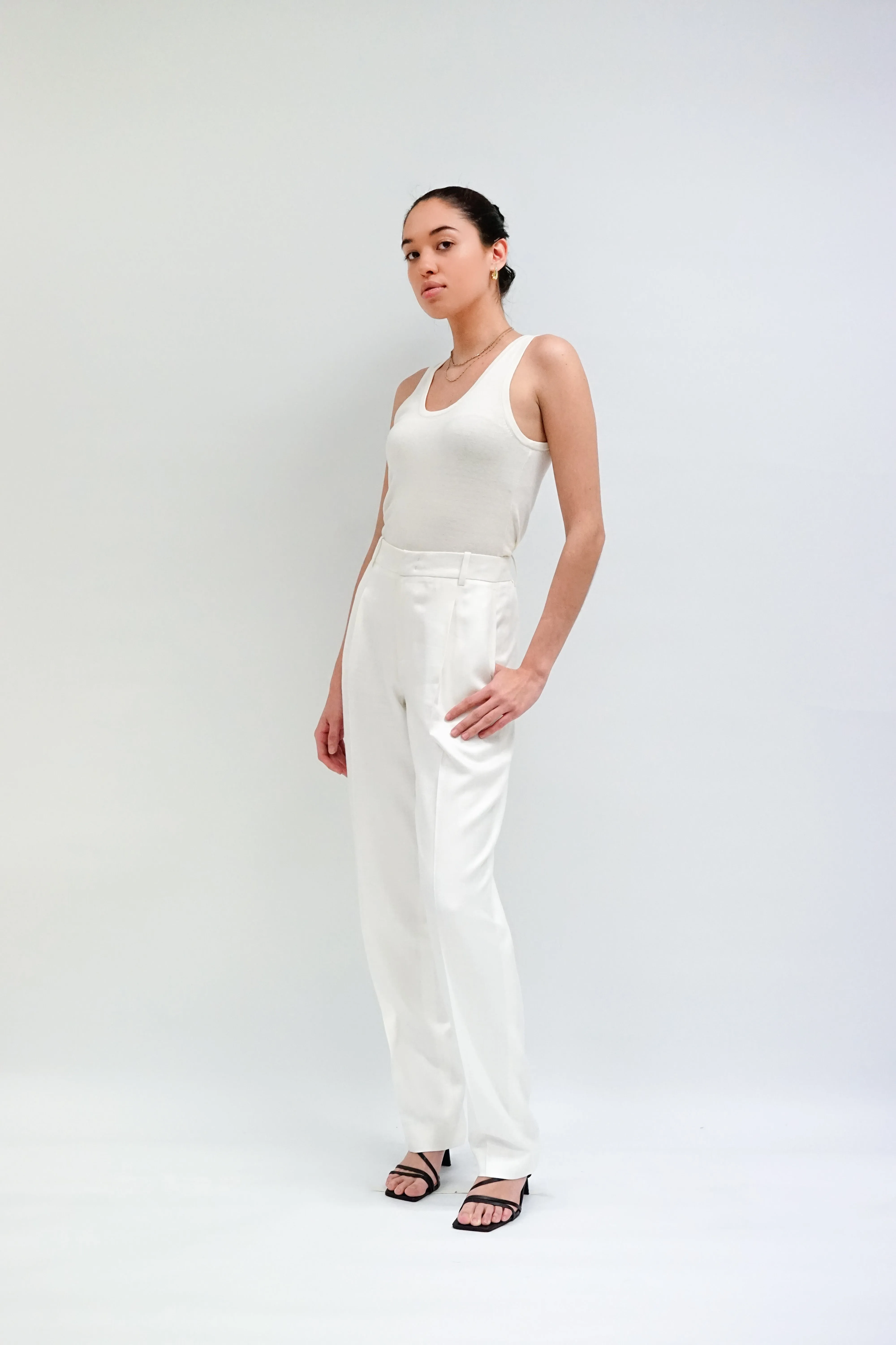 Umea Trousers - Tapered trousers in white