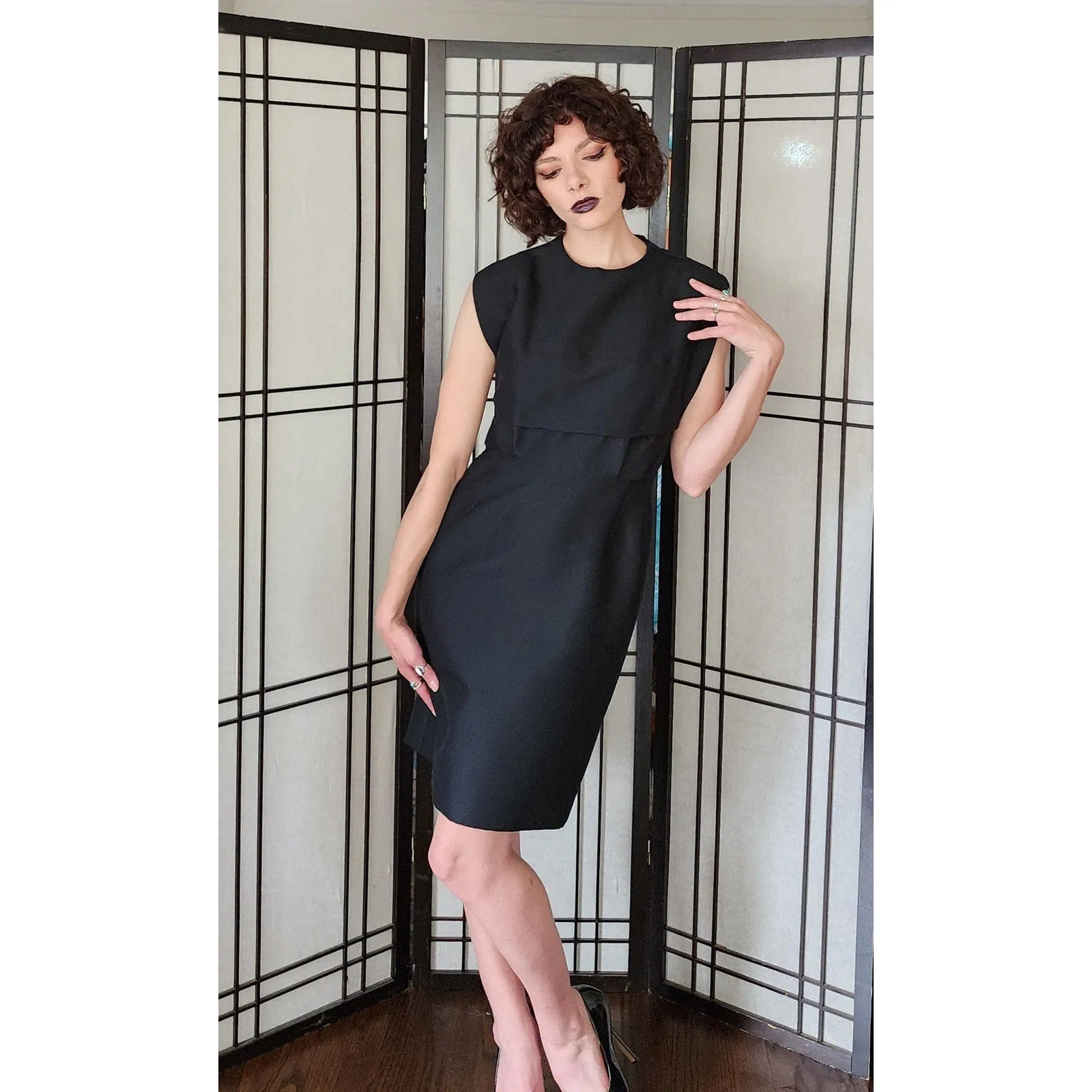 Vintage 60s Mod Dress in Tailored Wool, Sleeveless, M