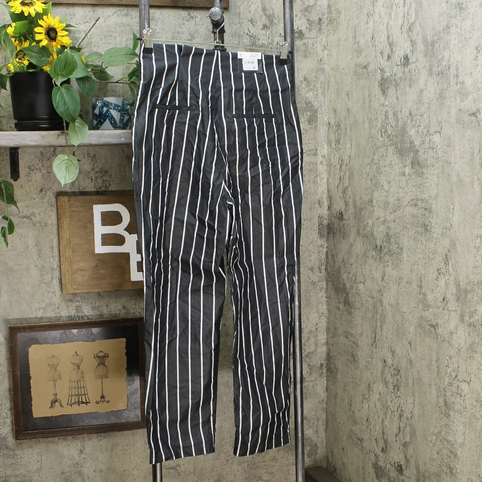 Who What Wear Women's Striped High Rise Cropped Straight Trousers