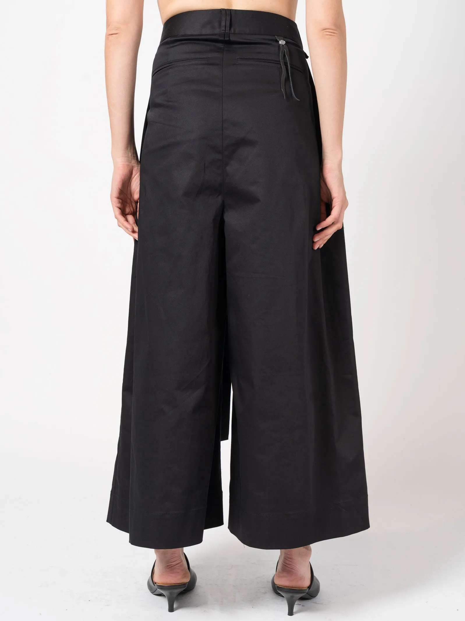 Wide-Leg Pleated Trousers