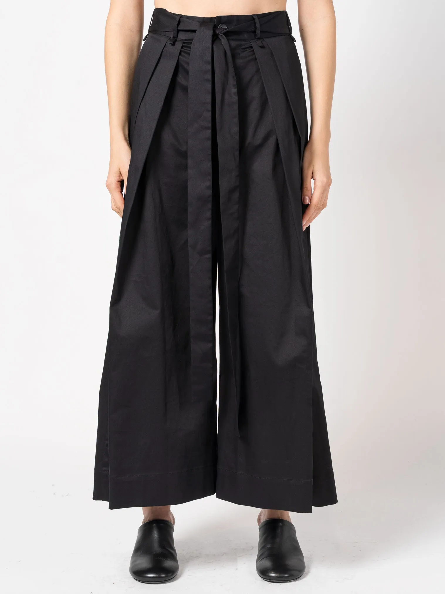 Wide-Leg Pleated Trousers