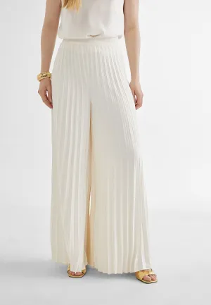 Wide pleated trousers