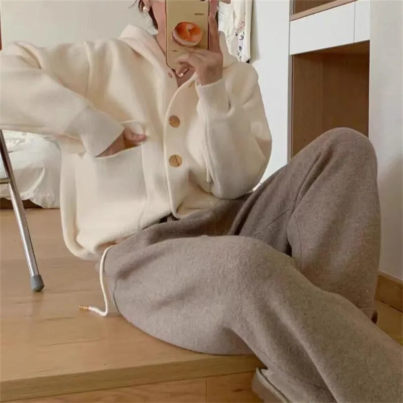 XIEYINSHE Imitation double-sided woolen knitted sweater New autumn new single-breasted short cardigan hooded square pocket top coat women